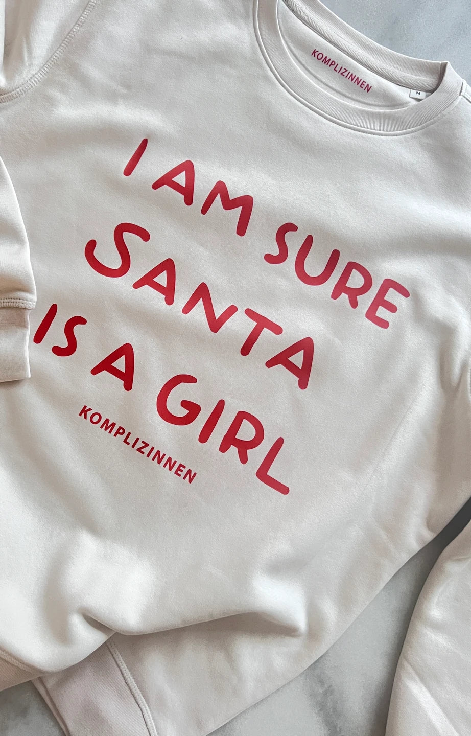 Sweater SANTA IS A GIRL