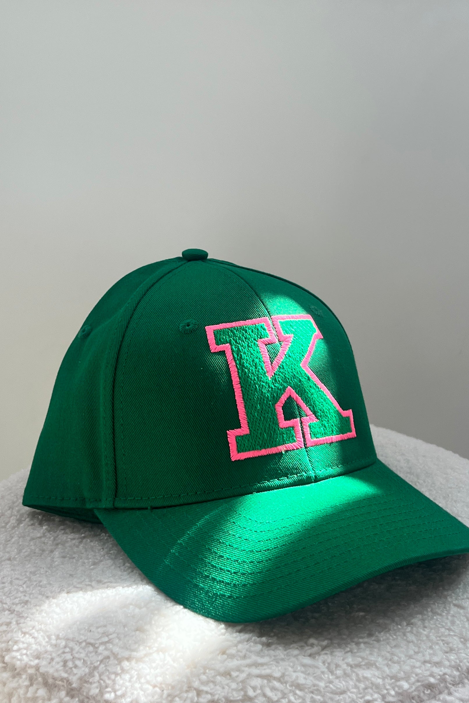 CAP K green/ neon pink