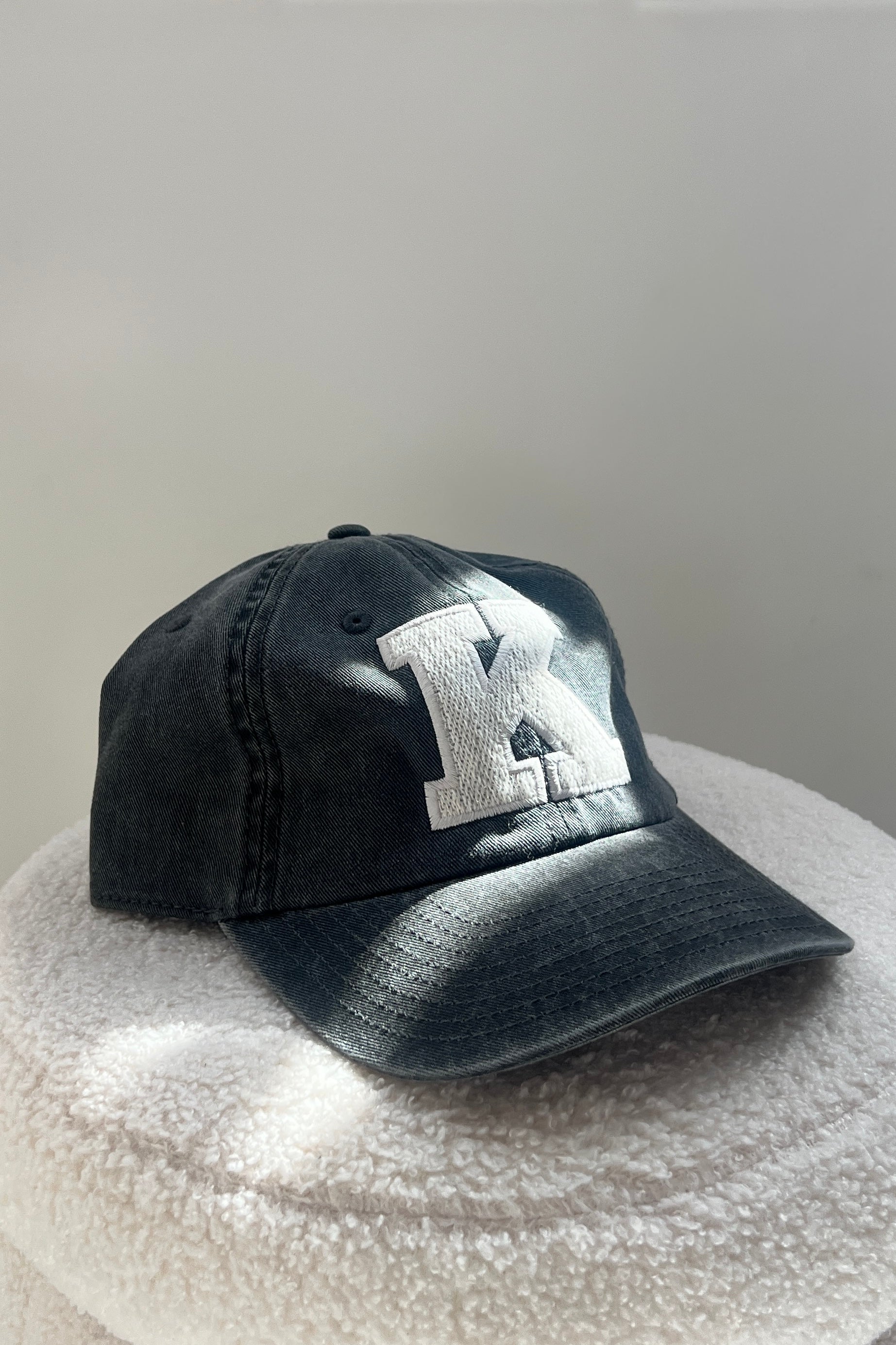 CAP K vint. grey/ white