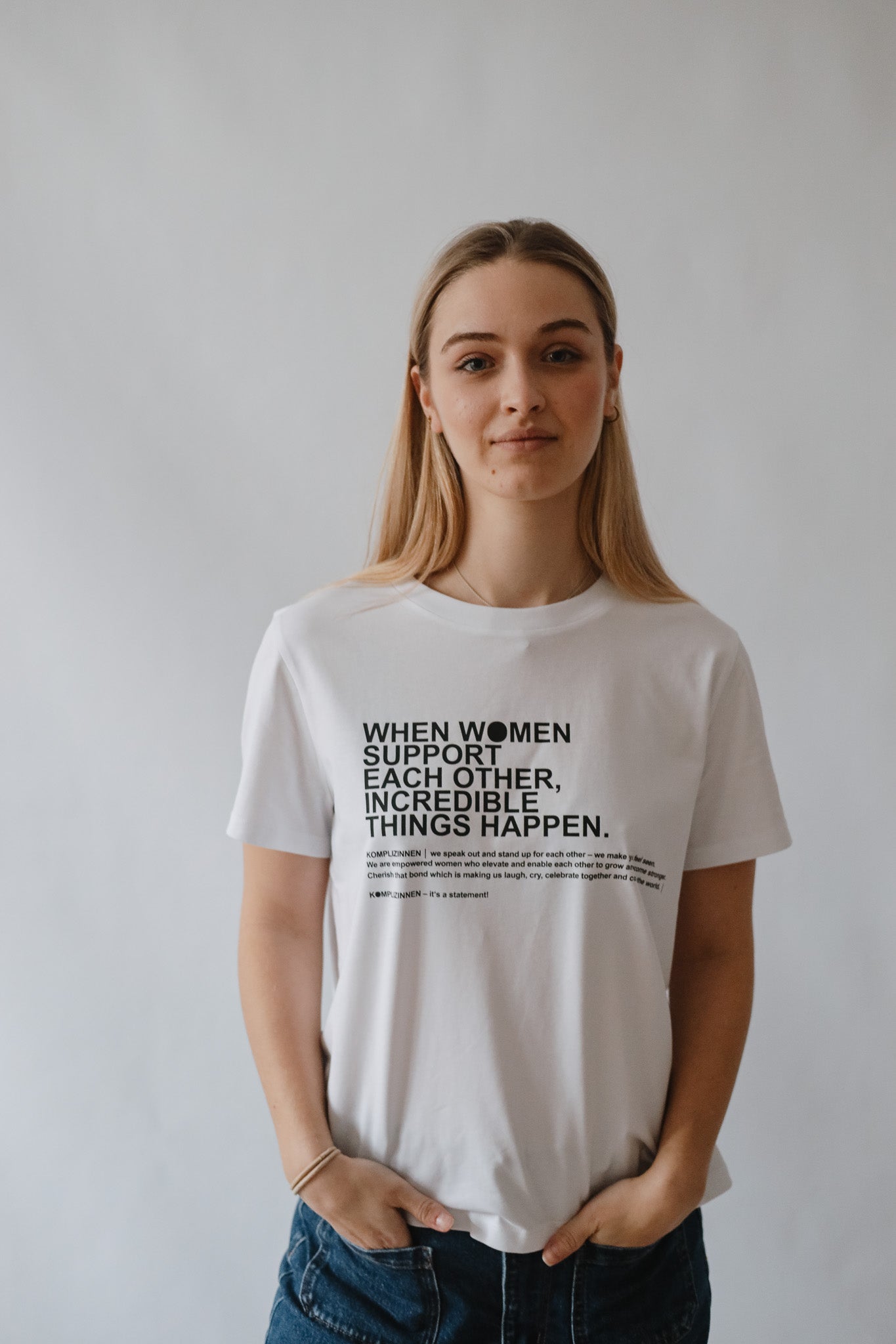 WOMEN SUPPORT Shirt white/ black