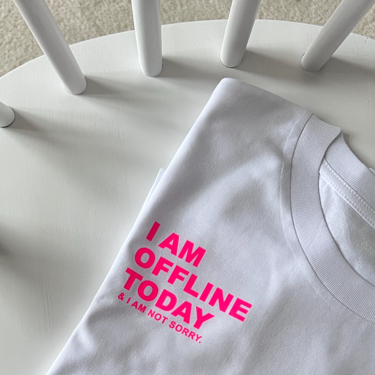 OFFLINE Shirt neonpink