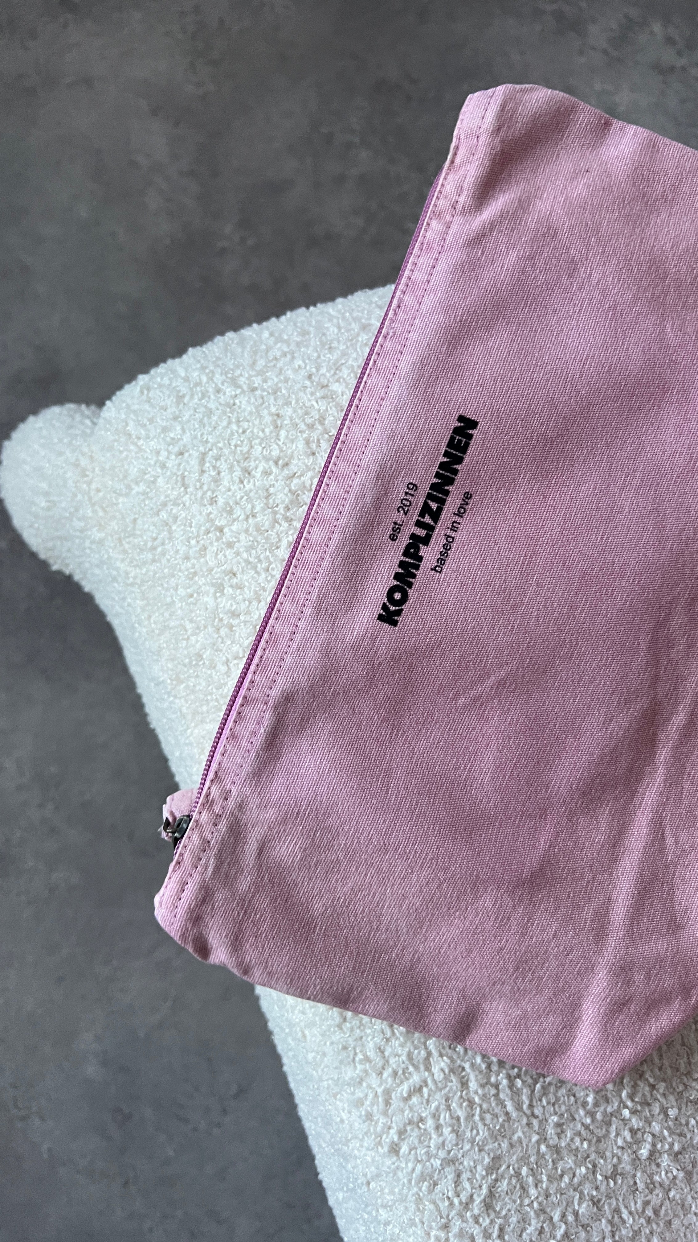 KOMPLIZINNEN Pouchette vintage rosé
