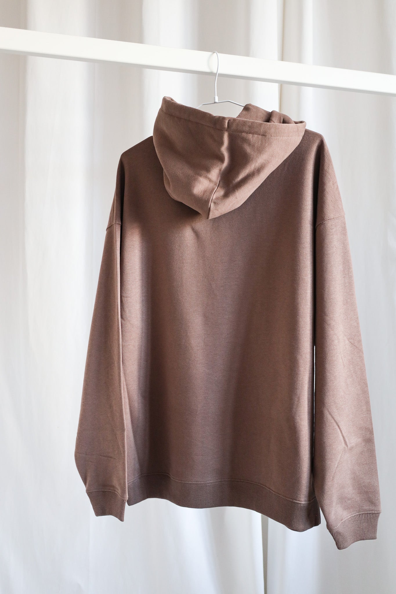 Hoodie WE LIFT LOVE brown