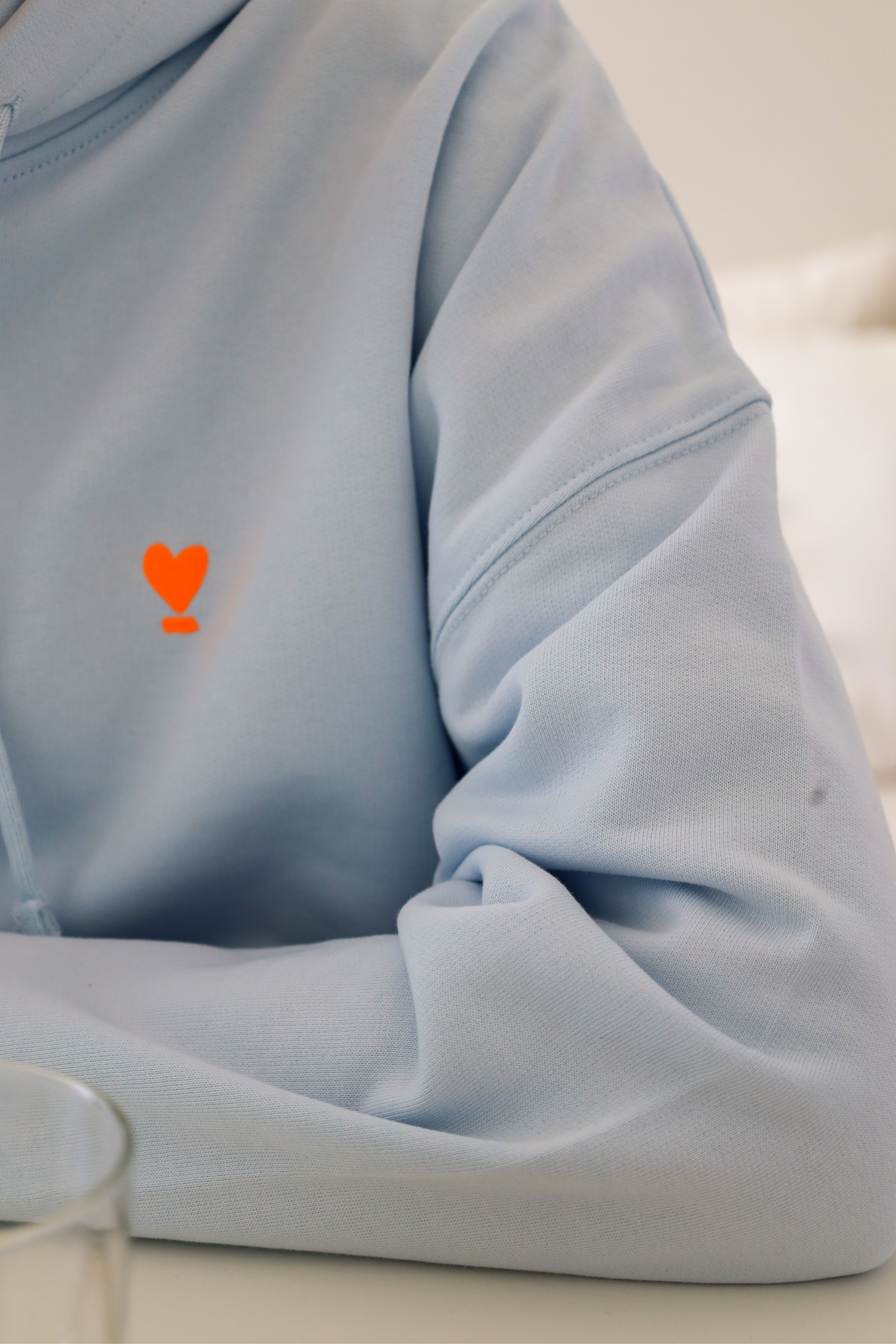 Hoodie Crop WE LIFT LOVE sky blue/ neon-orange