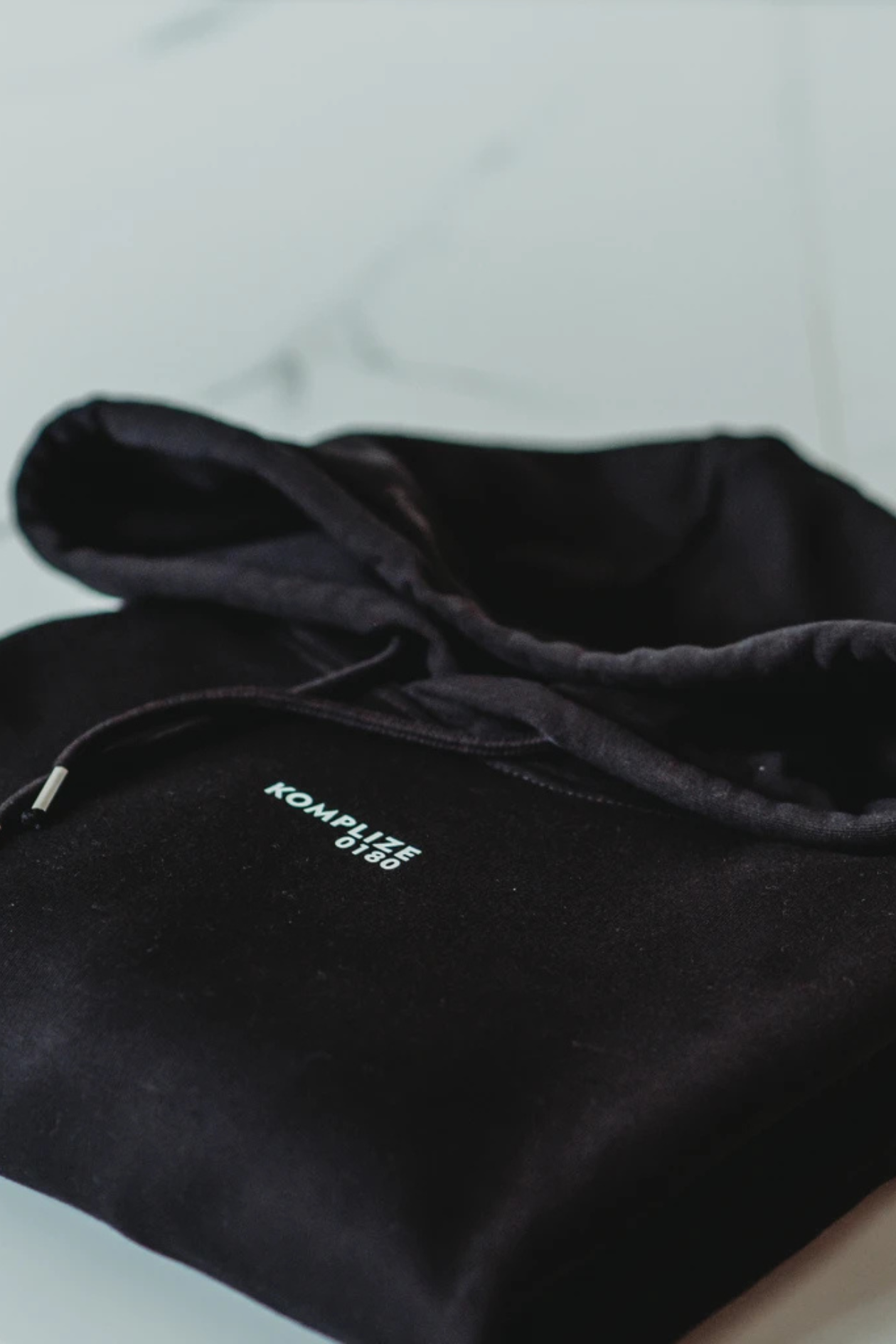 Hoodie KOMPLIZE black
