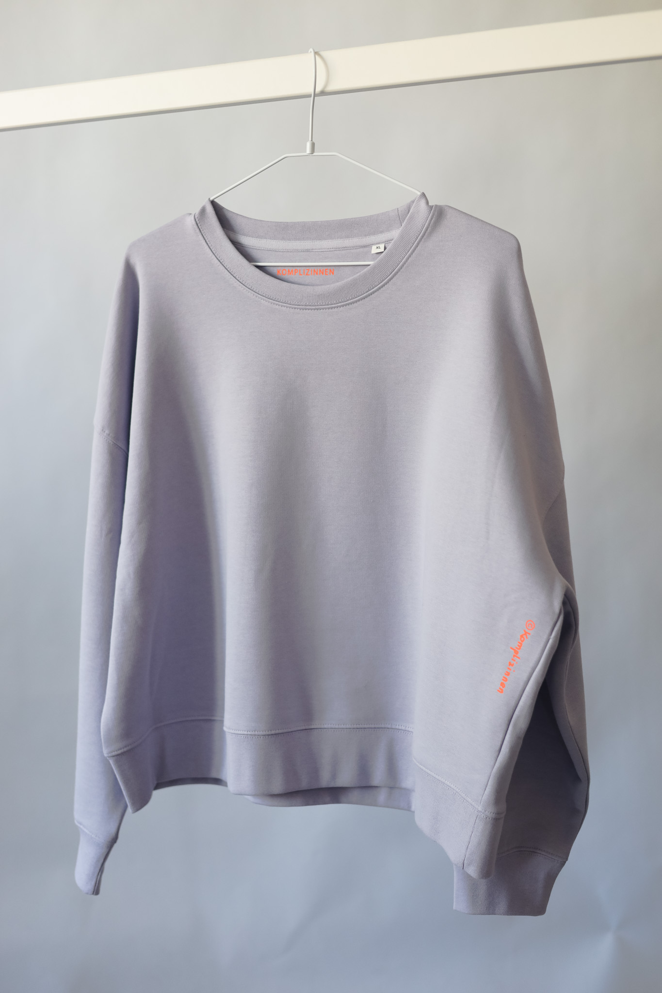 LE CLUB Sweater lilac/ neon orange
