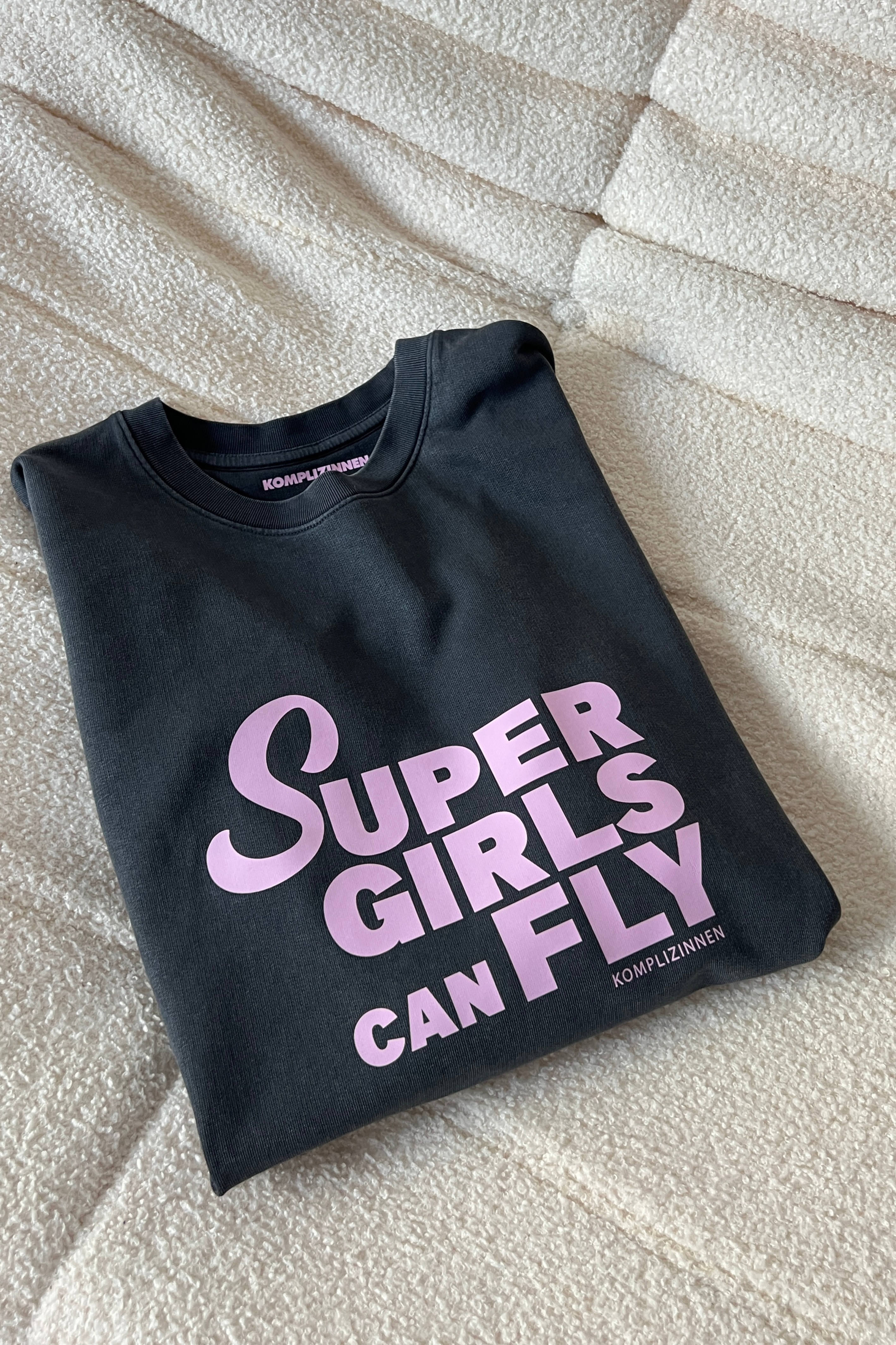 SUPERGIRLS CAN FLY Sweater vintage black/ rosé