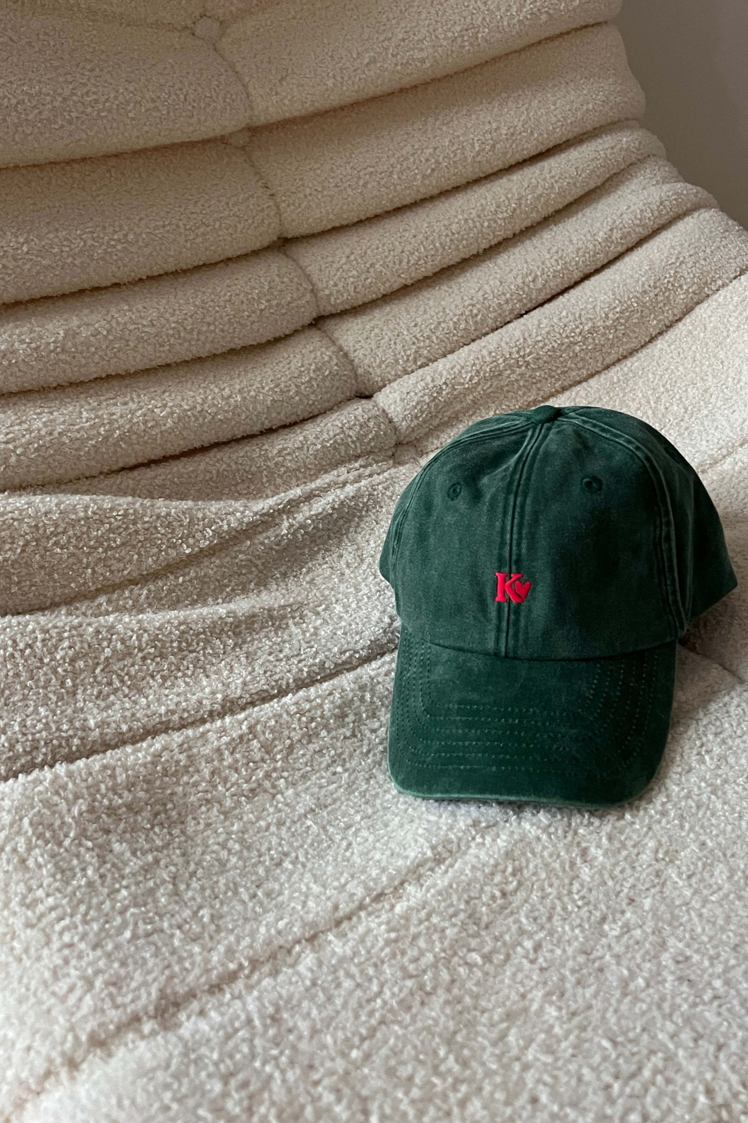 CAP K Love vintage green/ red