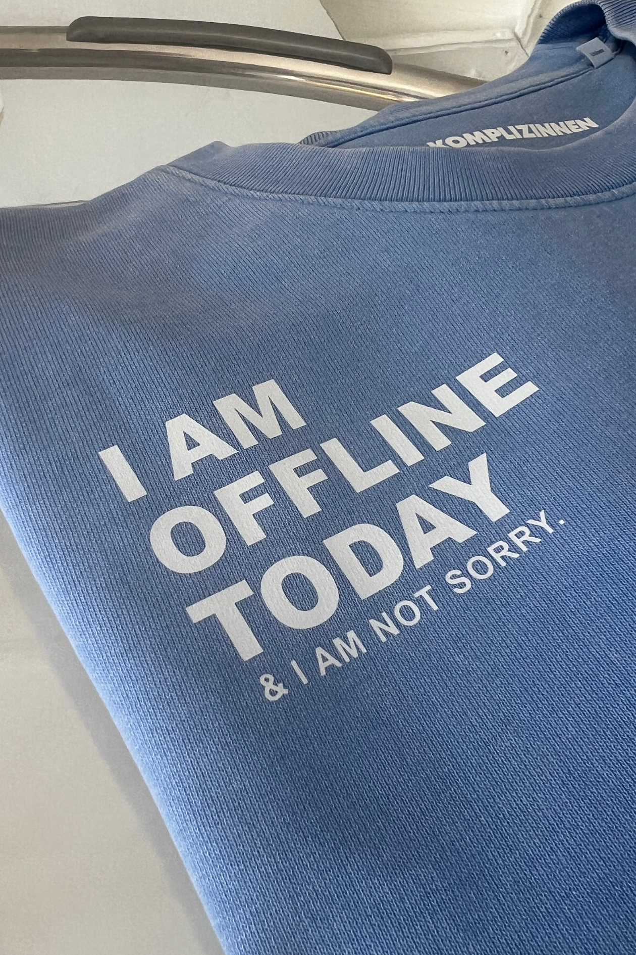 OFFLINE... Sweater vintage blue/ white