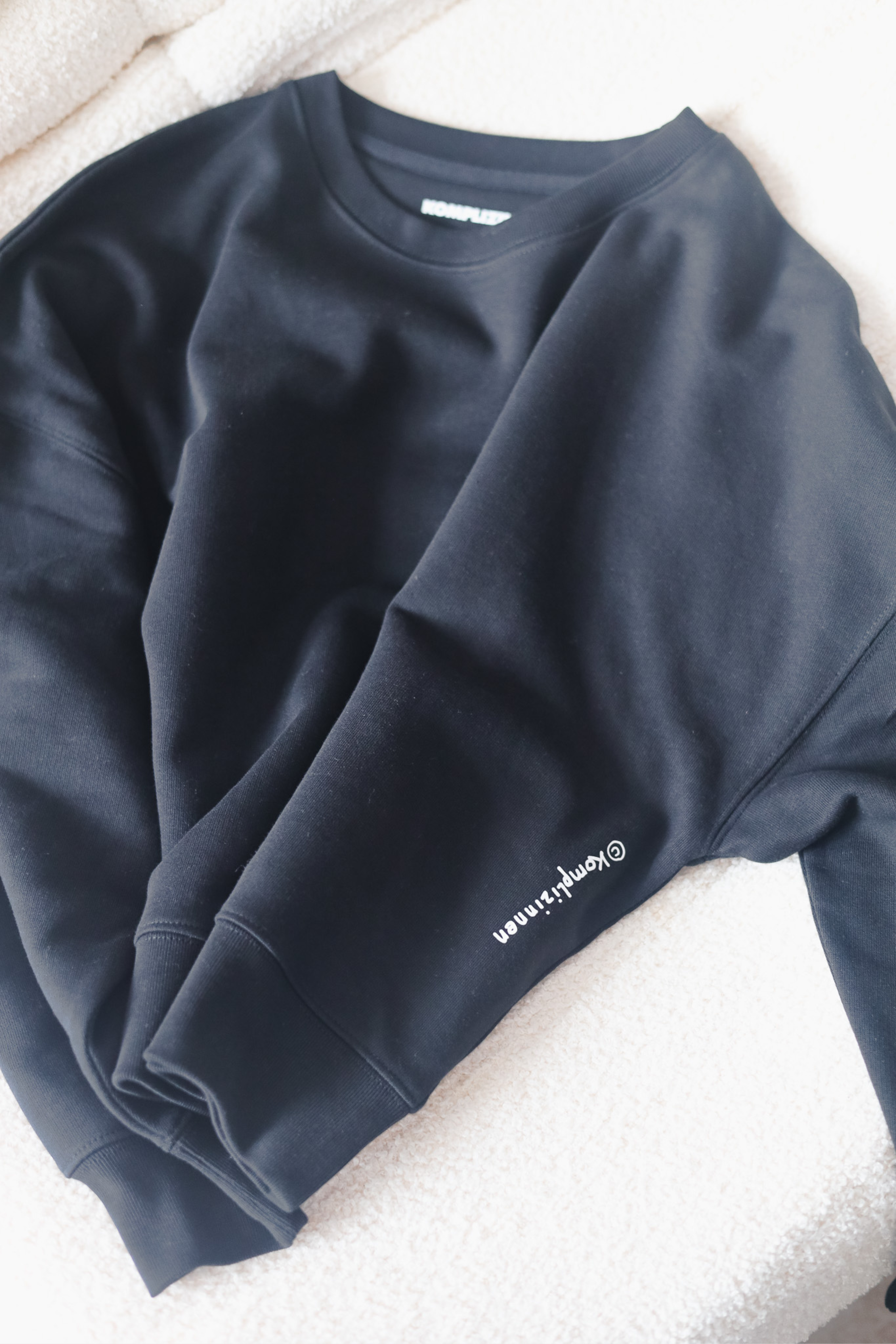 LE CLUB Sweater black/ white