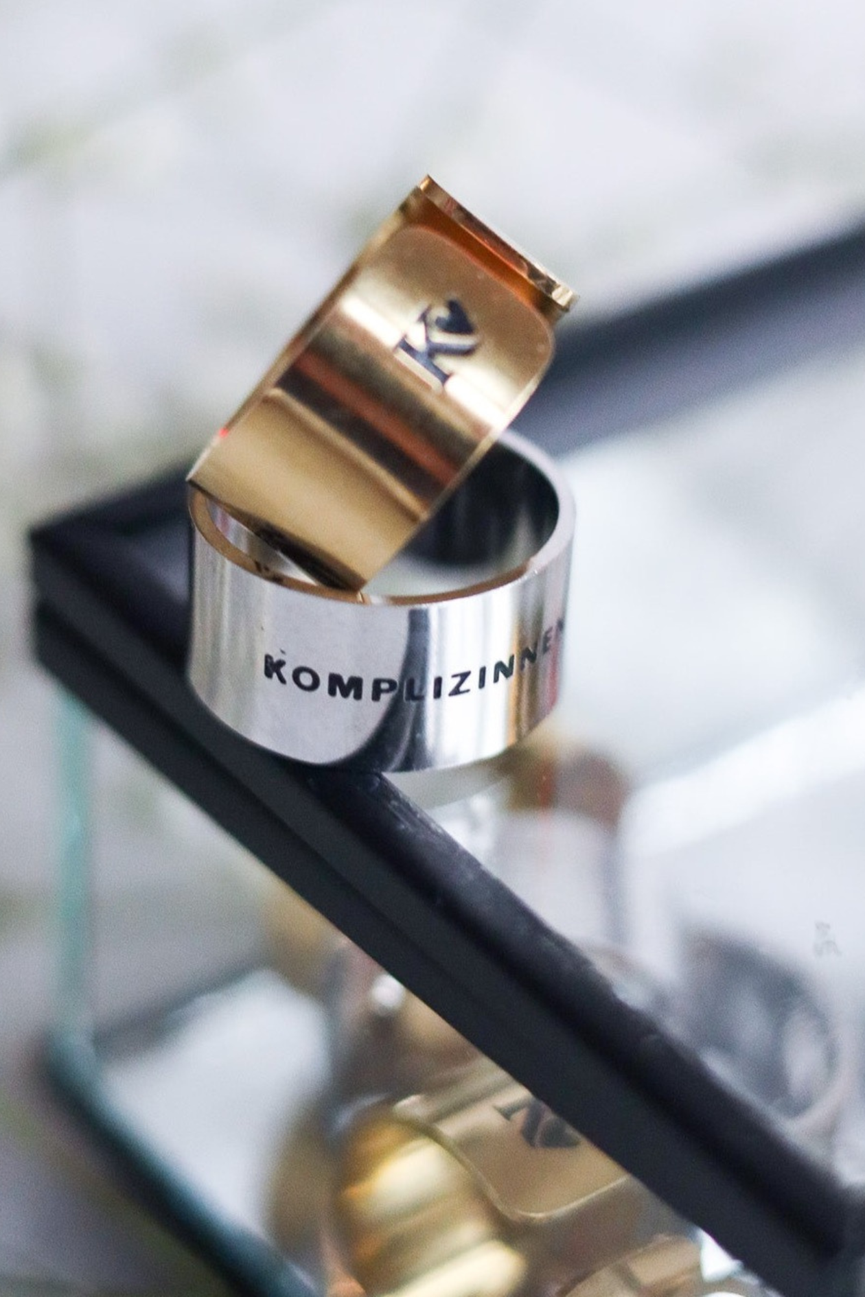 KOMPLIZINNEN Ring