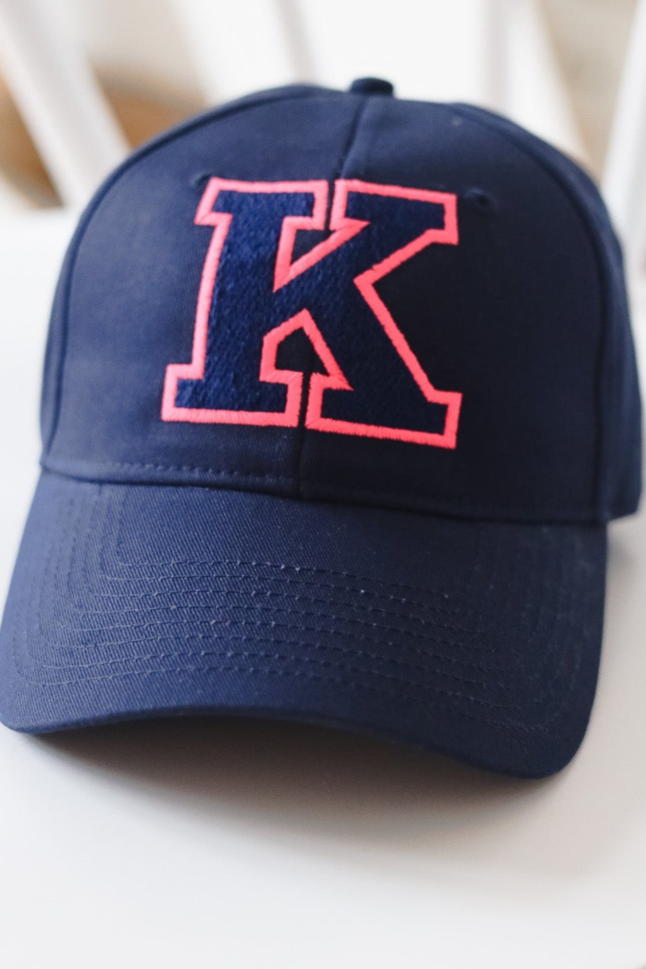 CAP K navy/ navy & neon pink