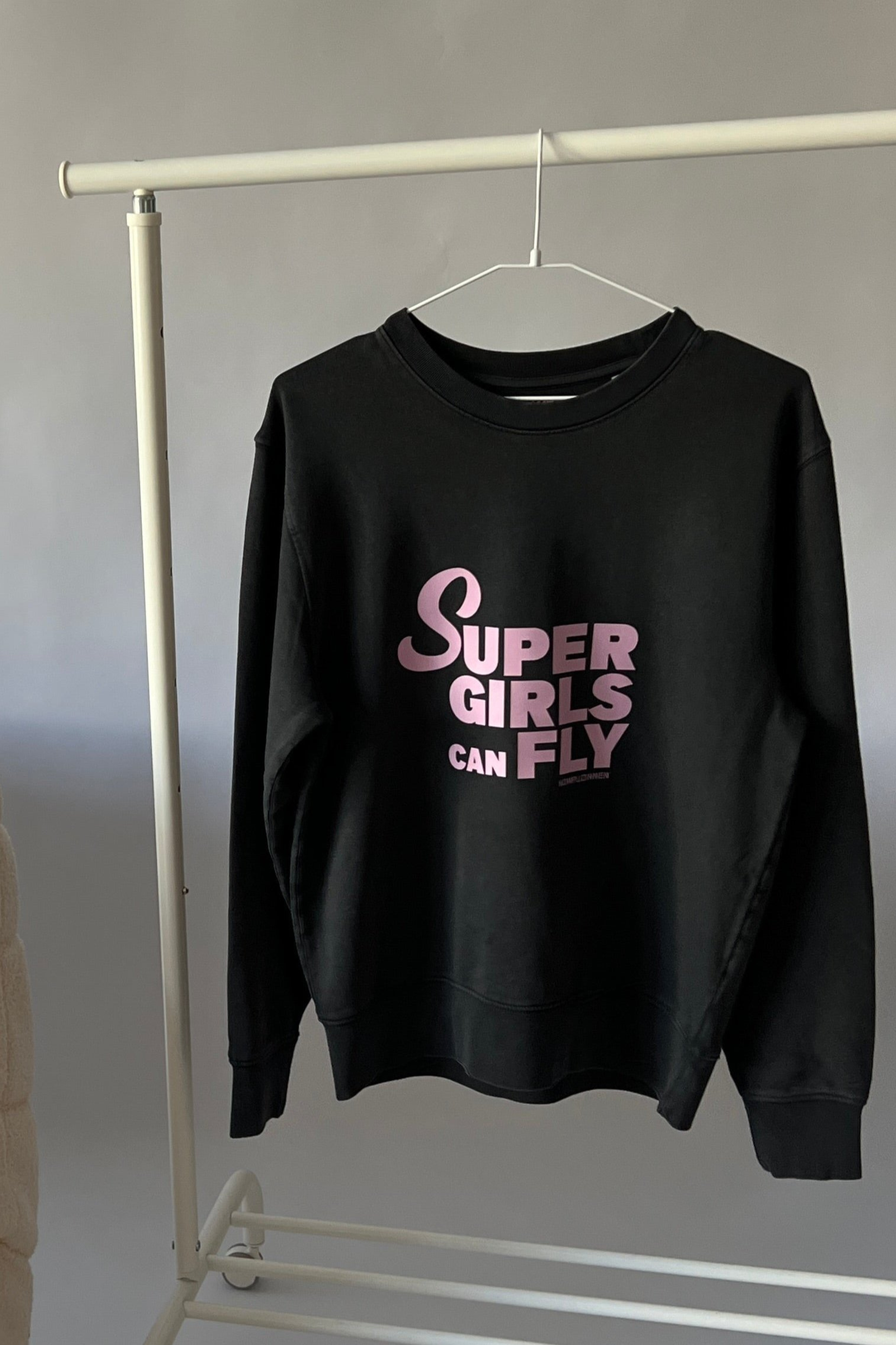 SUPERGIRLS CAN FLY Sweater vintage black/ rosé
