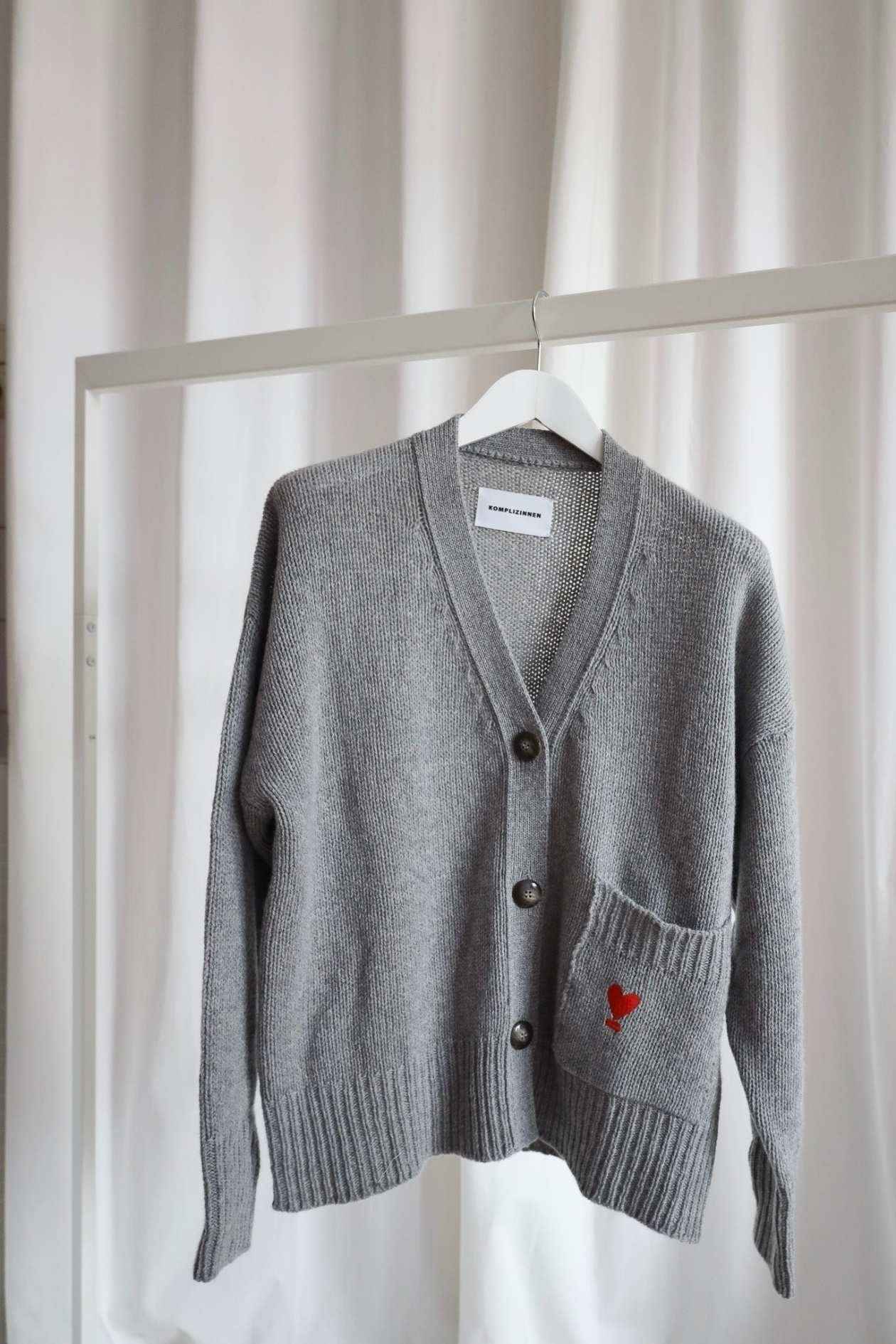 Cardigan WE LIFT LOVE grey