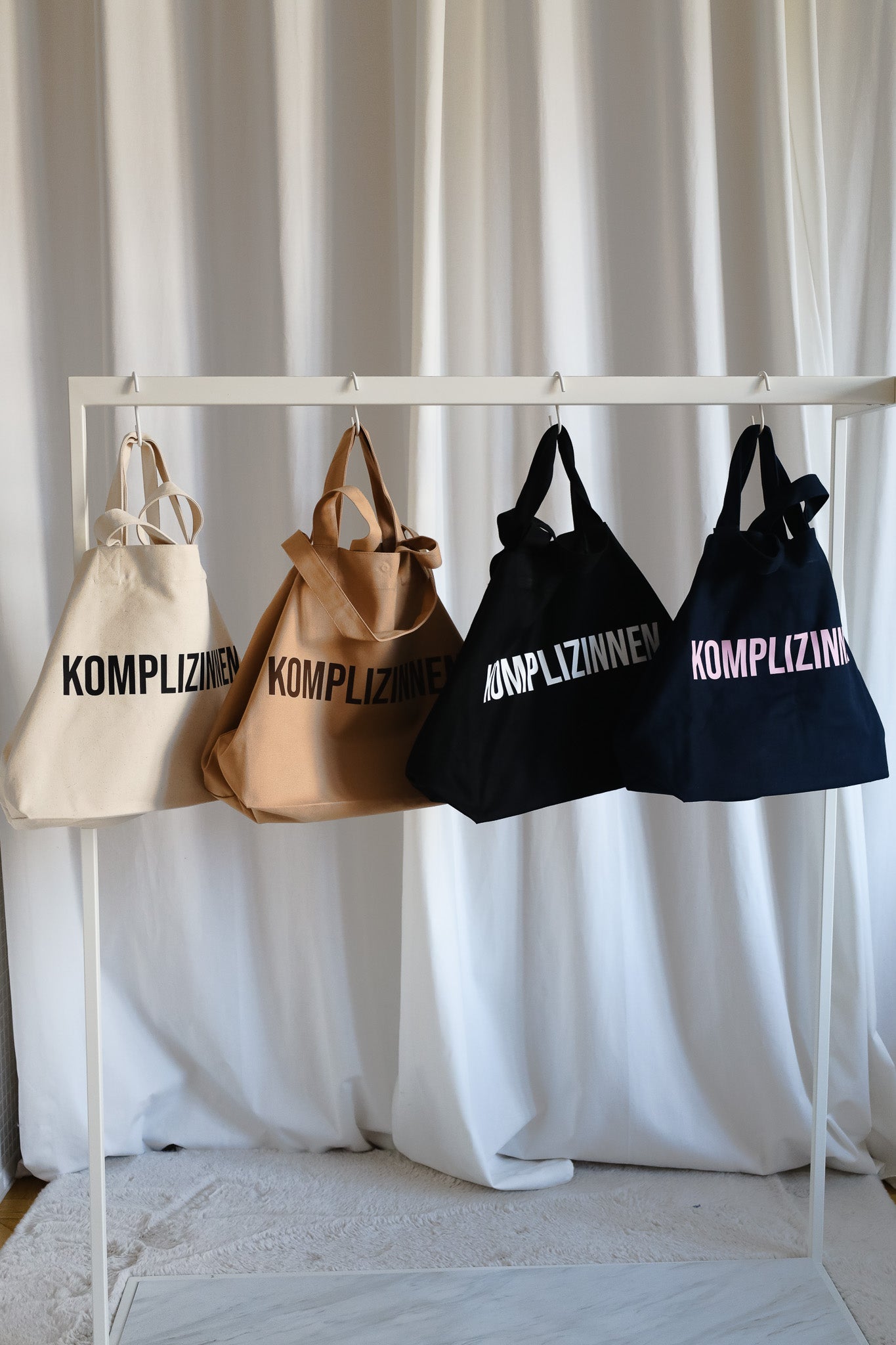 Shopper KOMPLIZINNEN beige/ black