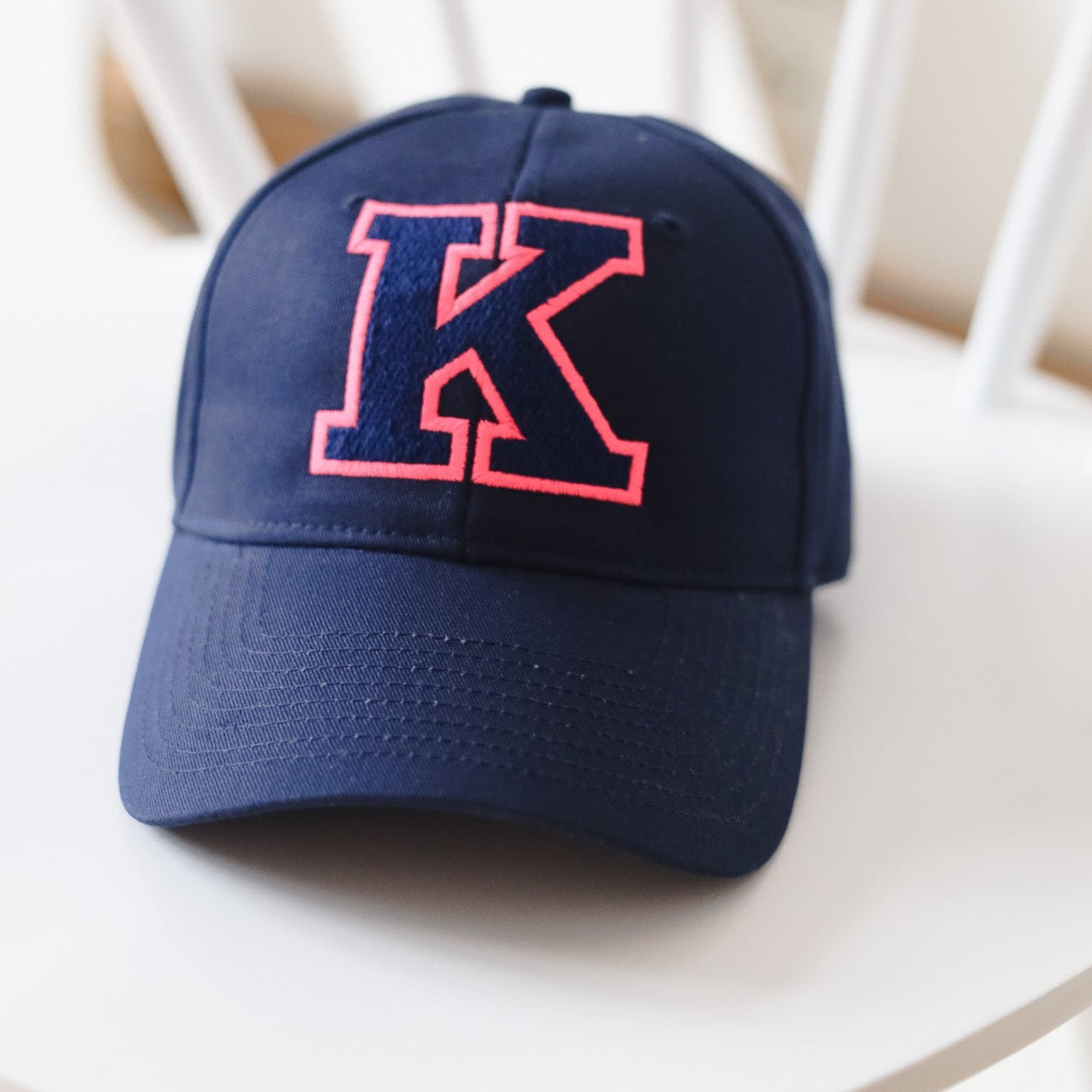 CAP K navy/ navy & neon pink