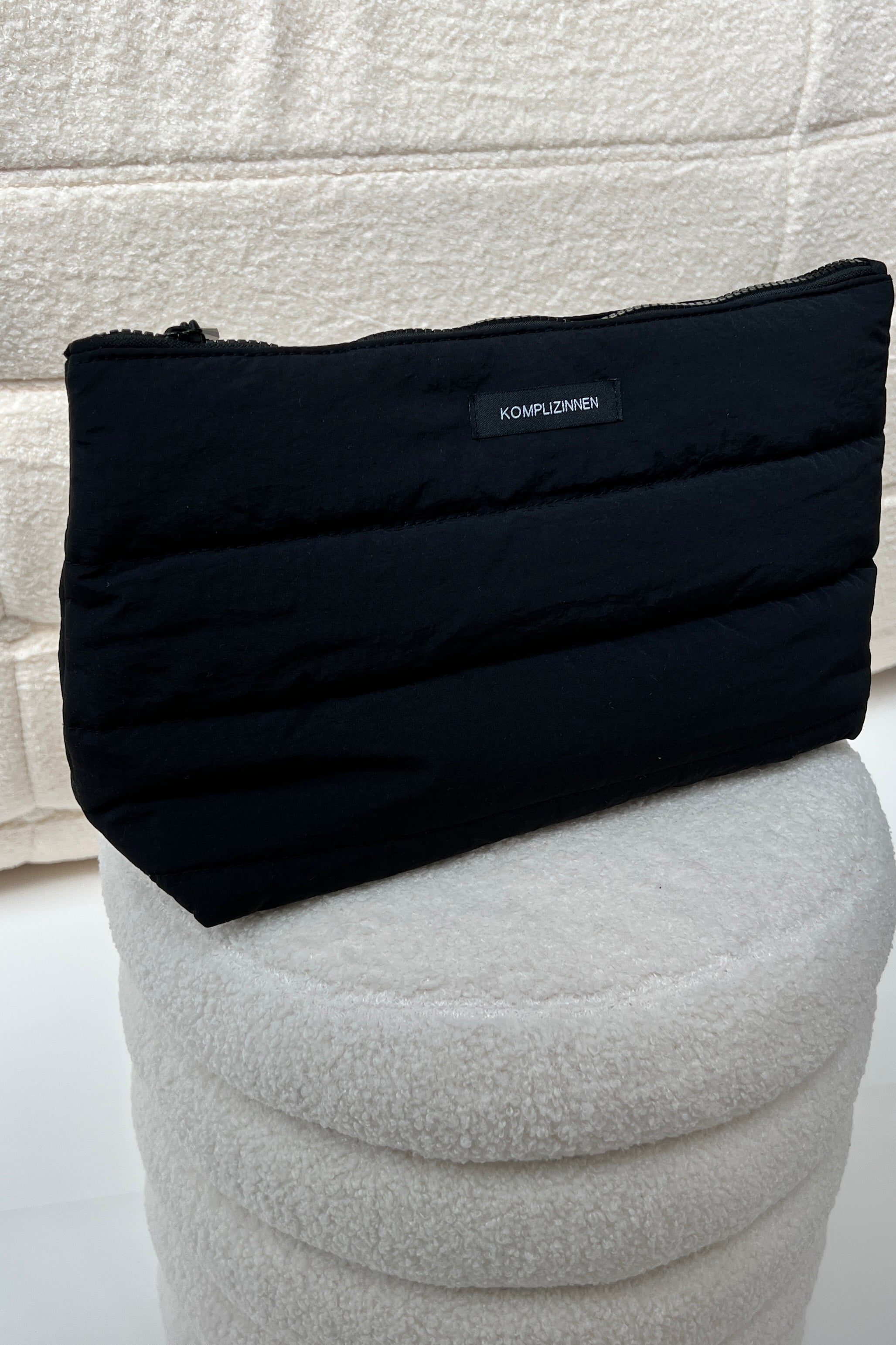 Cosmetic Pillow Bag KOMPLIZINNEN black