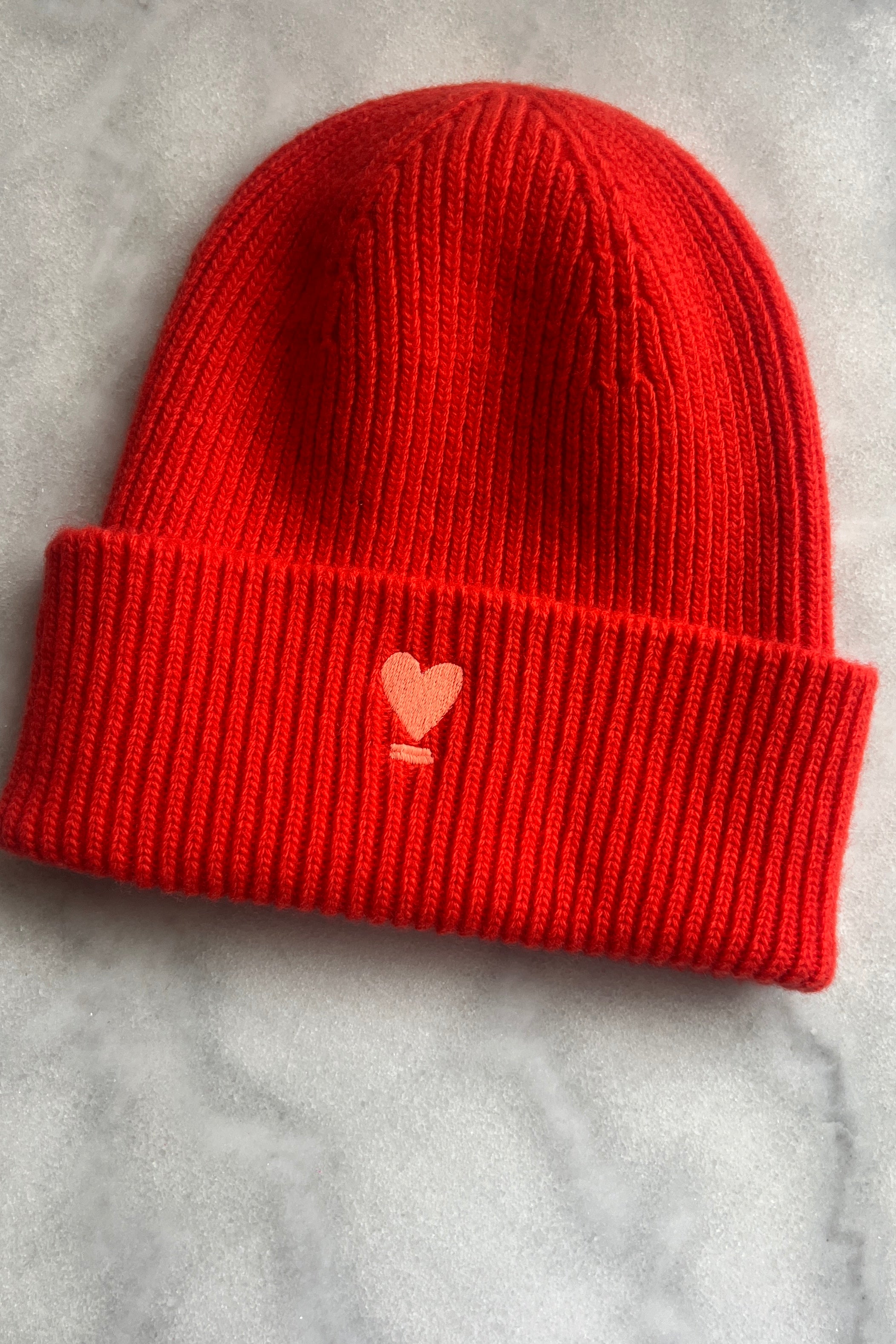 BEANIE WE LIFT LOVE orange-red/ apricot