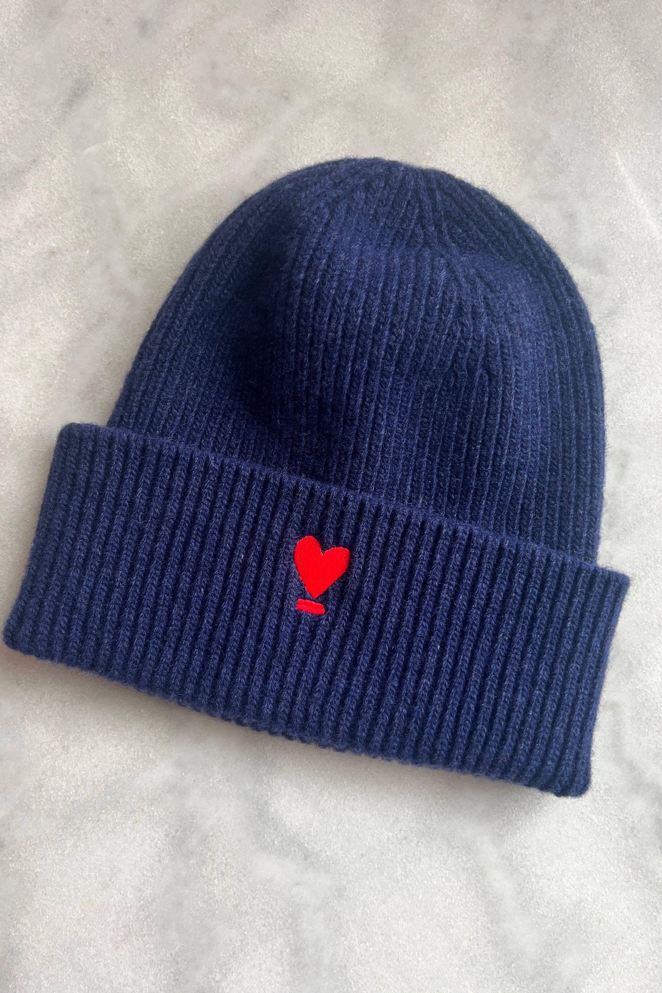 BEANIE WE LIFT LOVE navy/ red