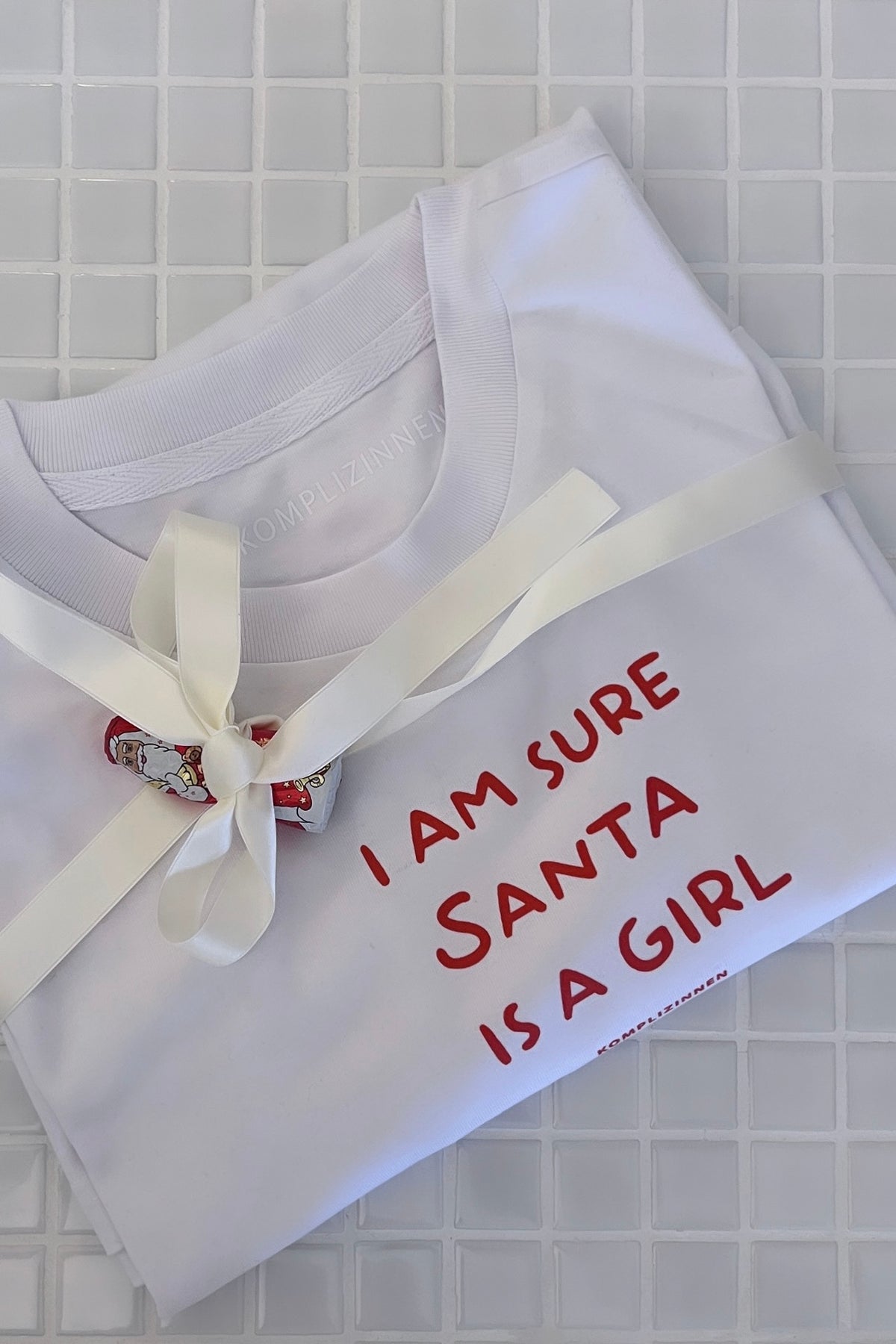Shirt SANTA IS A GIRL white/ red