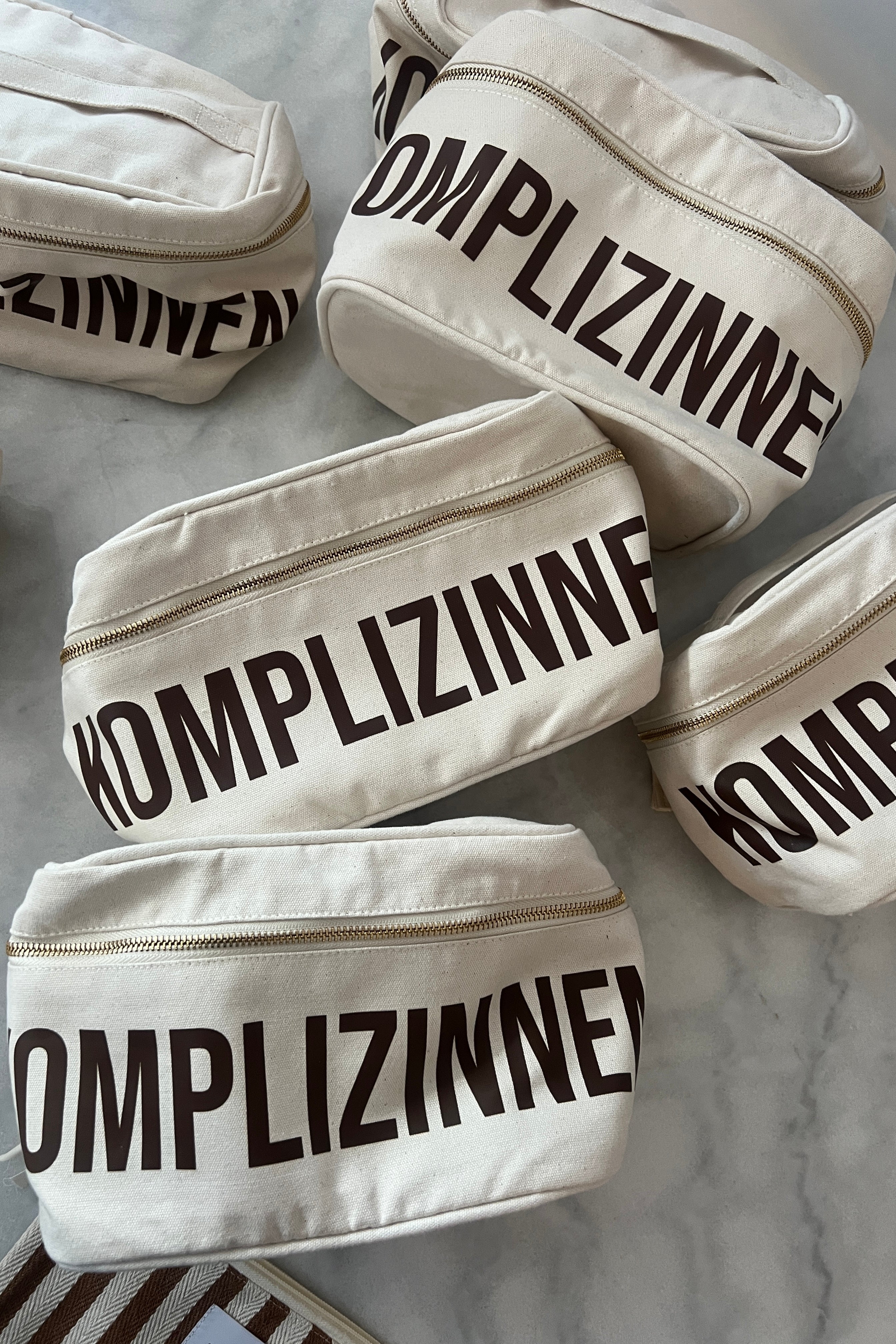 Cosmetic Bag KOMPLIZINNEN brown