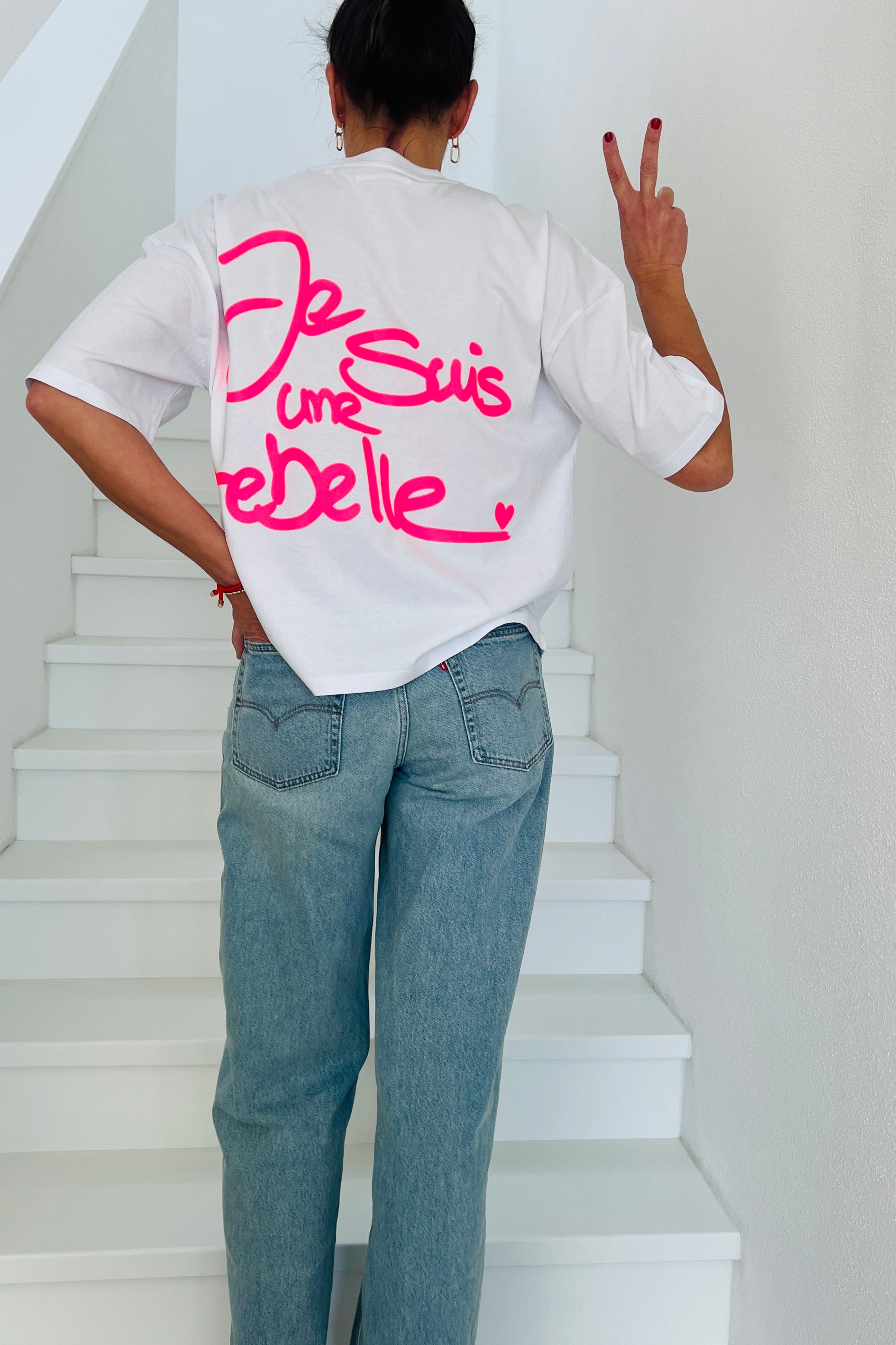 Shirt UNE REBELLE weiß/ neon pink NEUER SCHNITT