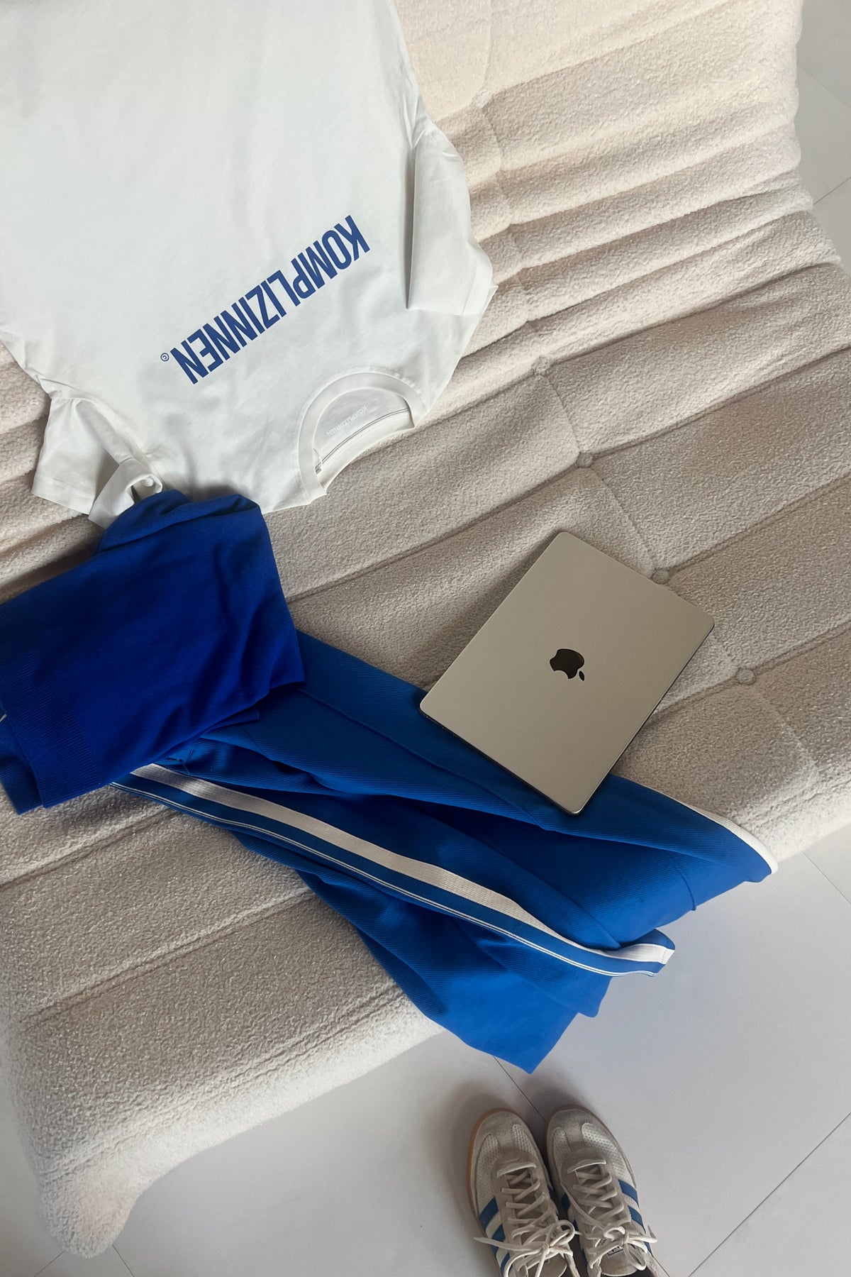 Shirt KOMPLIZINNEN Basic off-white/ royal-blue