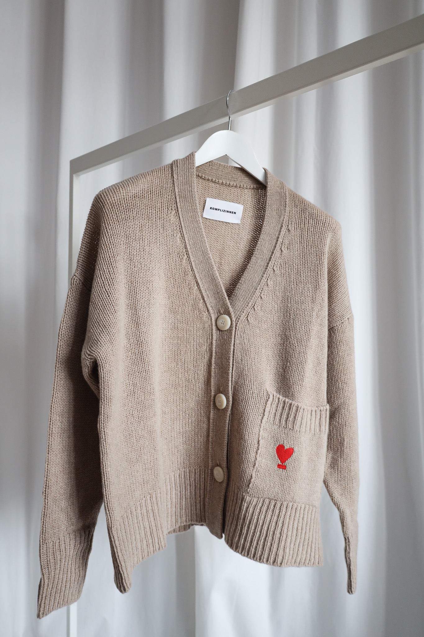 Cardigan WE LIFT LOVE beige