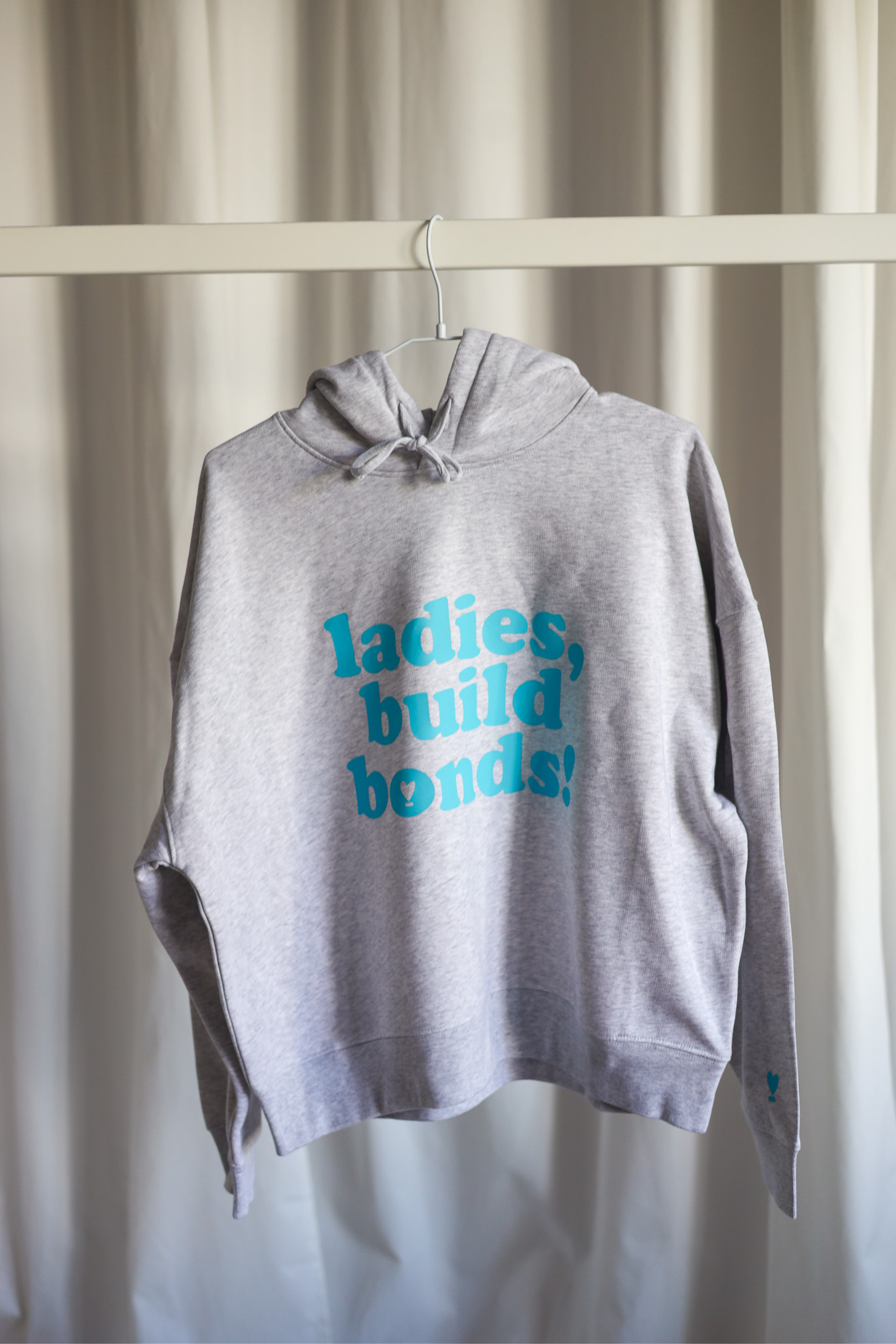 Hoodie Crop LADIES; BUILD BONDS! grey/ blue