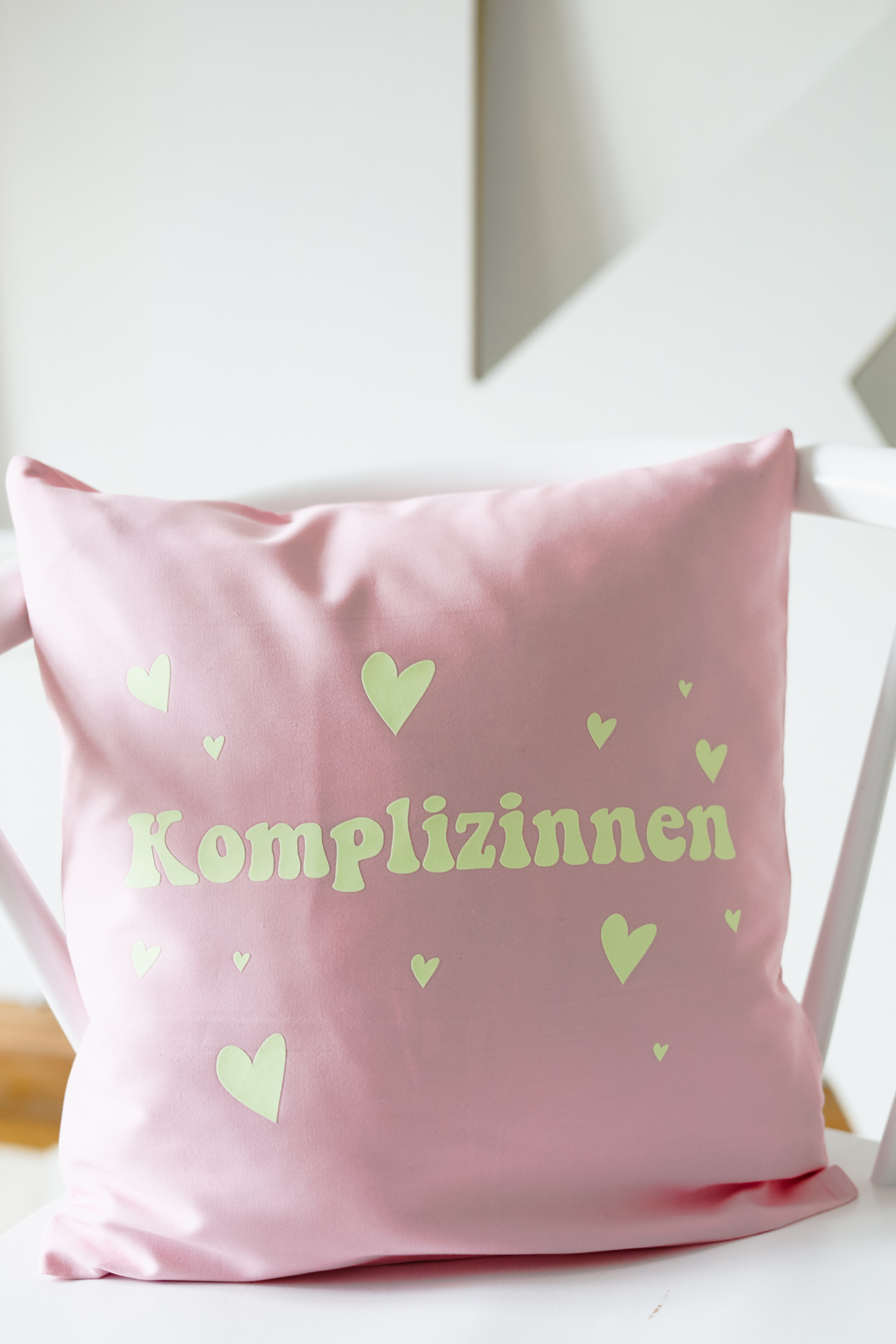 GLOW Kissenhülle KOMPLIZINNEN