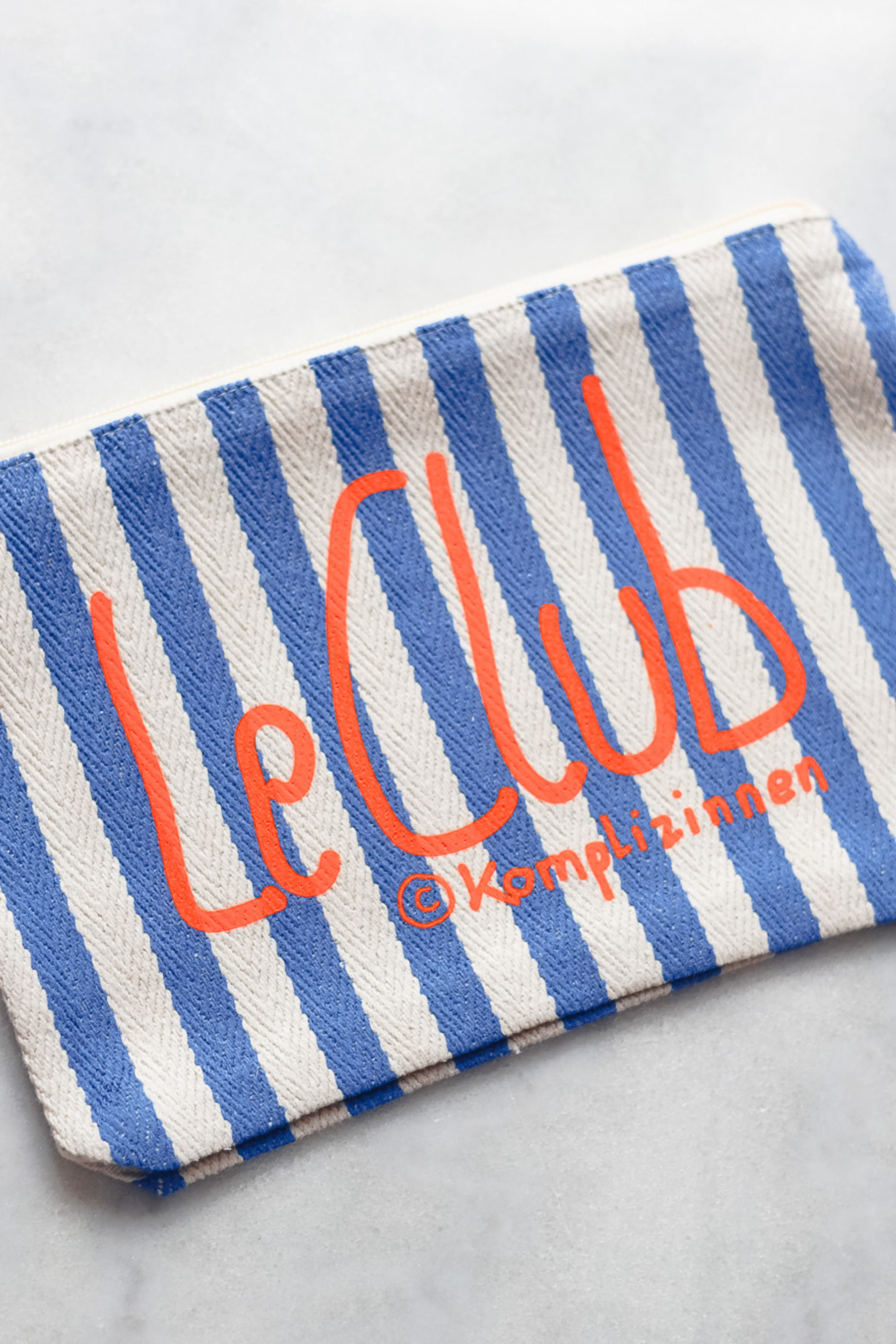 Pouchette LE CLUB sky-blue stripes
