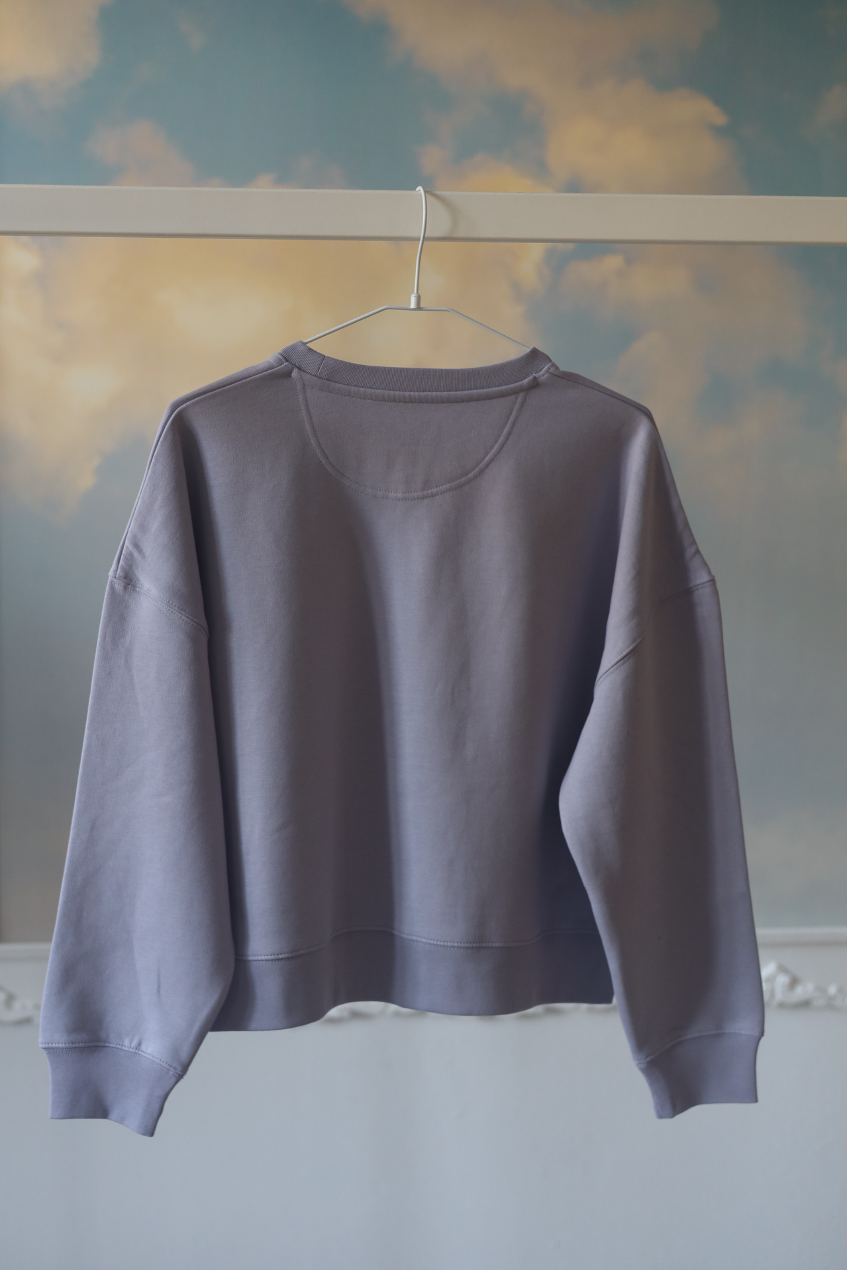 CREWLOVE Sweater flieder/ neon orange