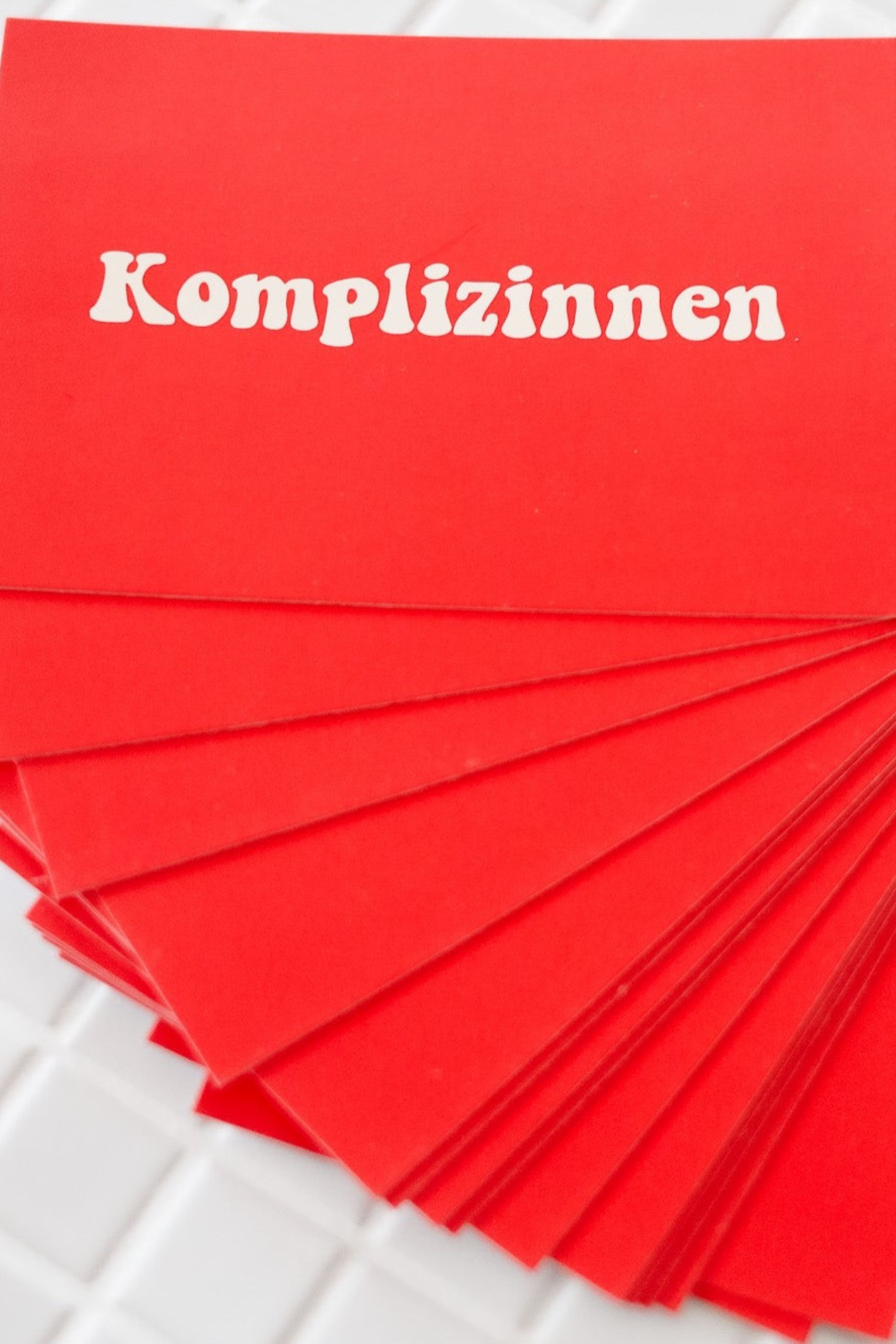 LOVE LOVE LOVE Postkarte red