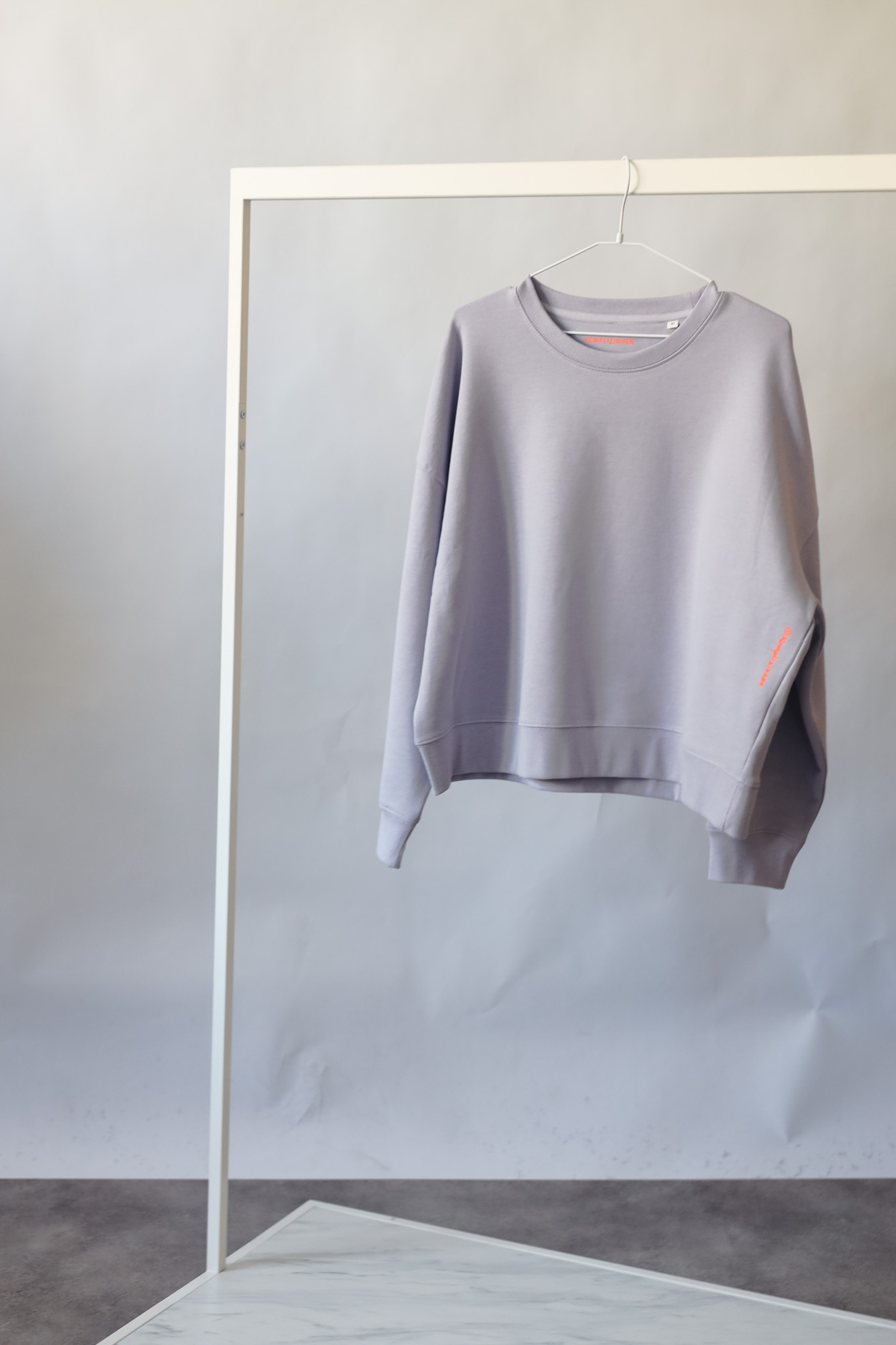 LE CLUB Sweater lilac/ neon orange