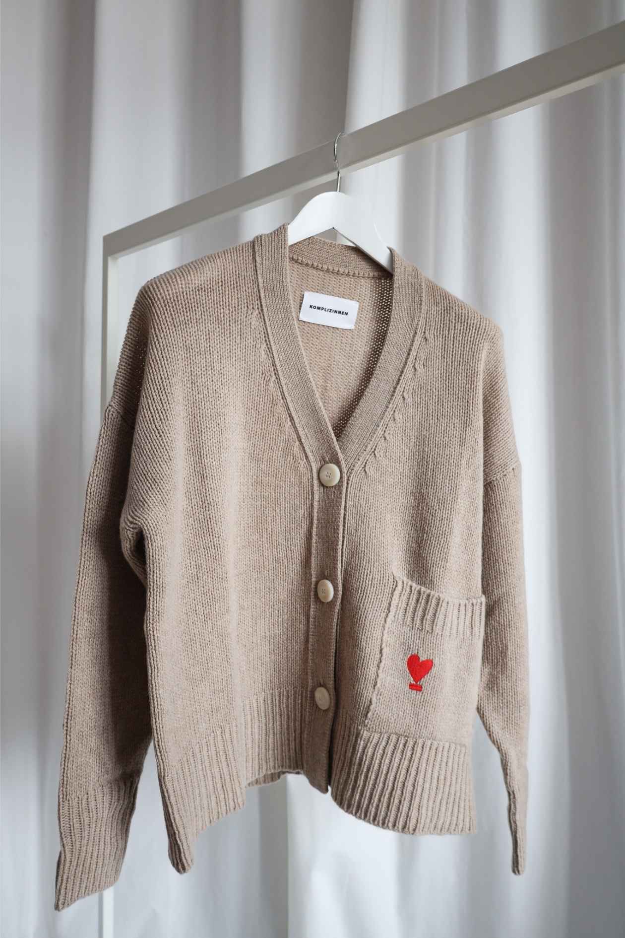Cardigan WE LIFT LOVE beige